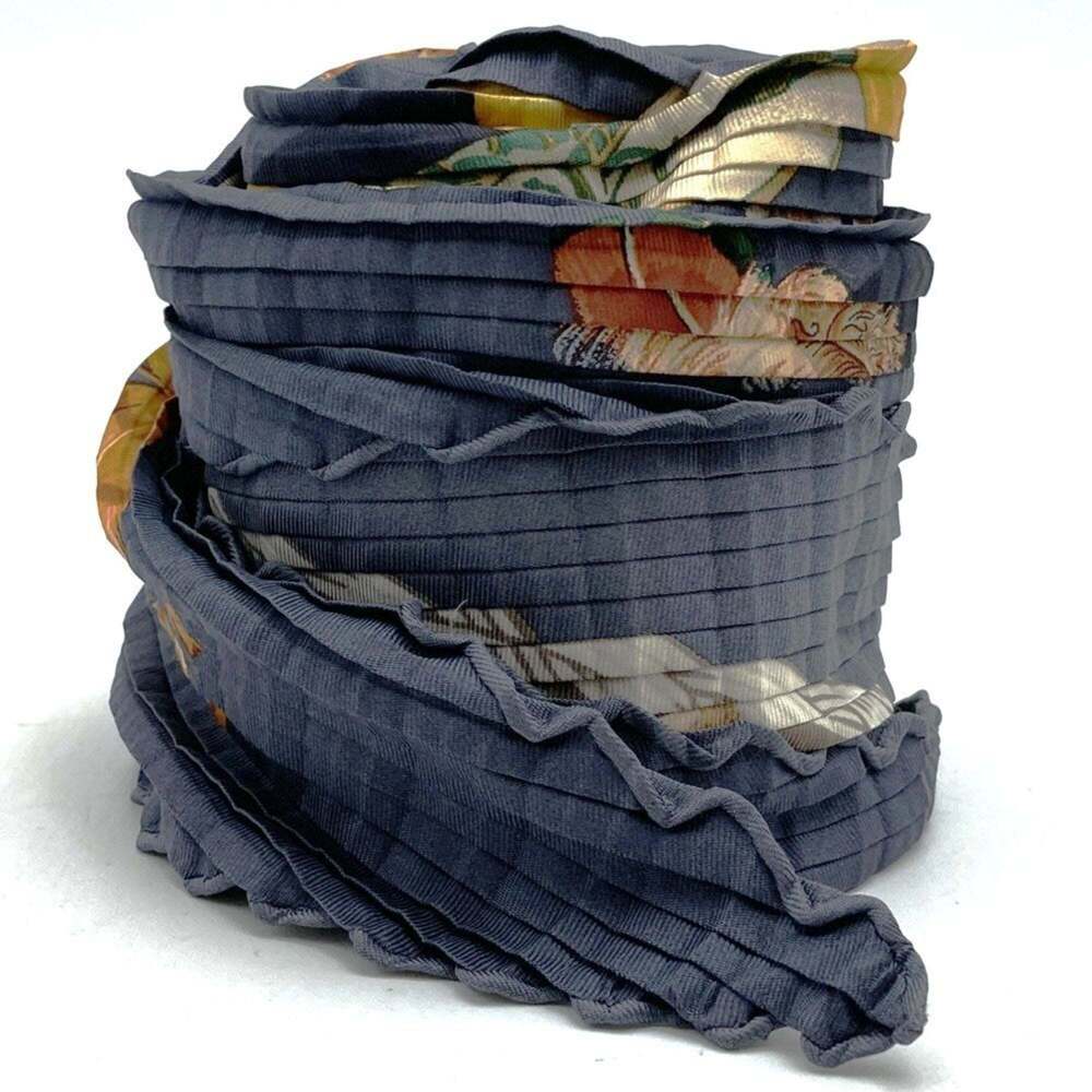 HERMES Latham pleated scarf/muffler in grey silk for men and women - Picture 2 of 9